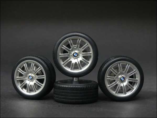 1:12 BMW E46 M3 Coupe Felgensatz